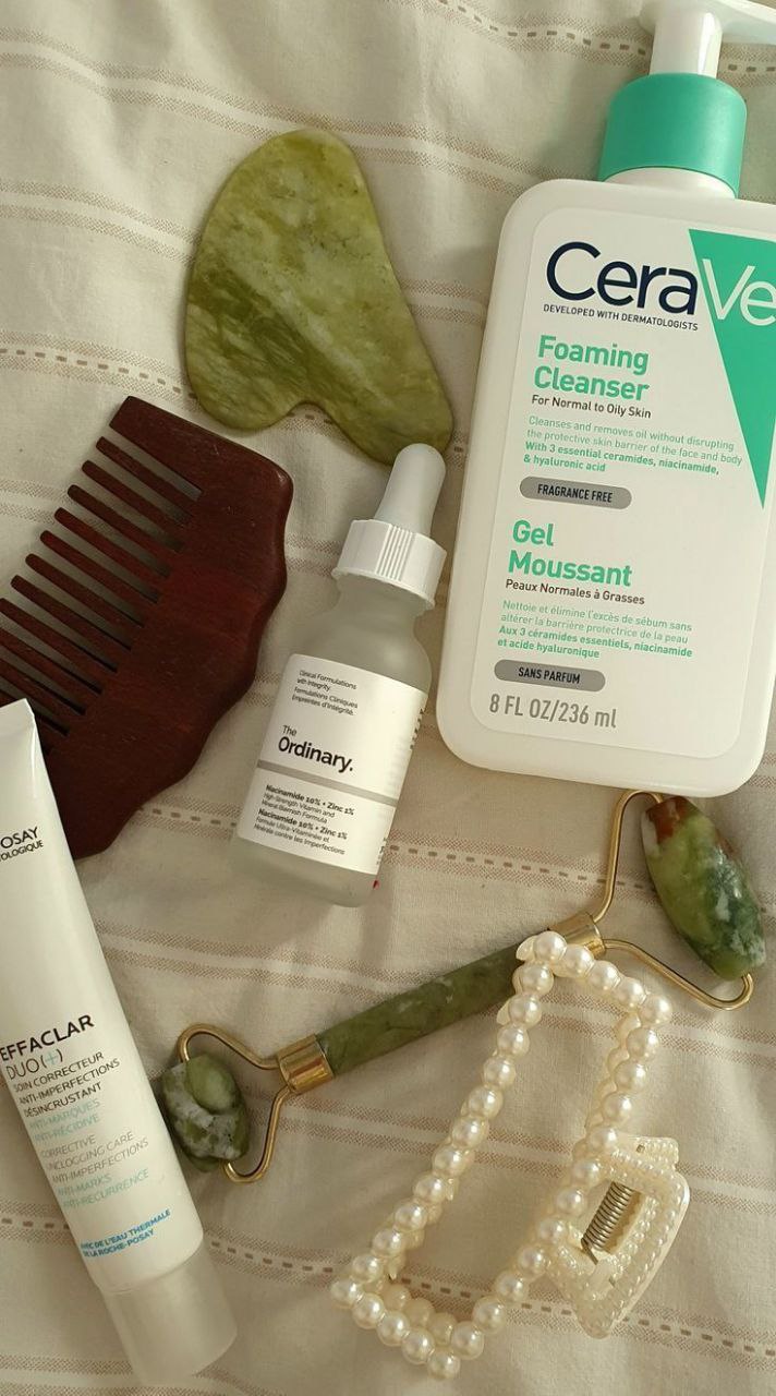 <em><strong>Can I use it with other skincare products?</strong></em>
